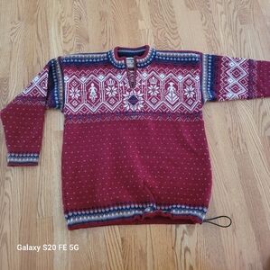 Vintage Dale of Norway Wool Sweater.  Men's Medium